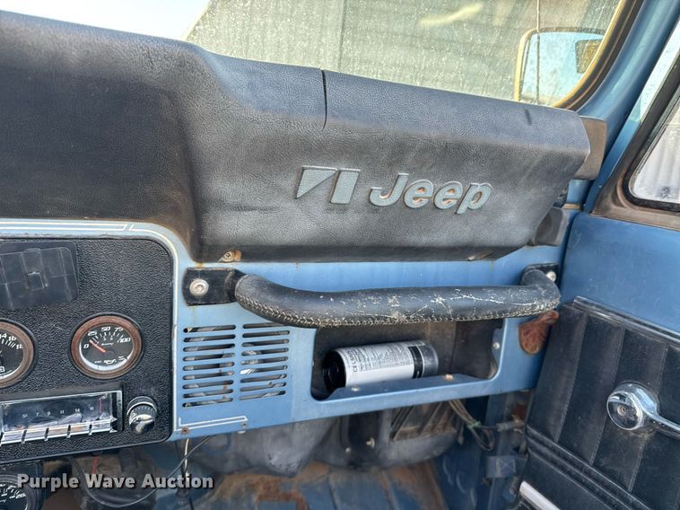 image for item DO0043 1984 American Motors Jeep Wrangler Laredo SUV