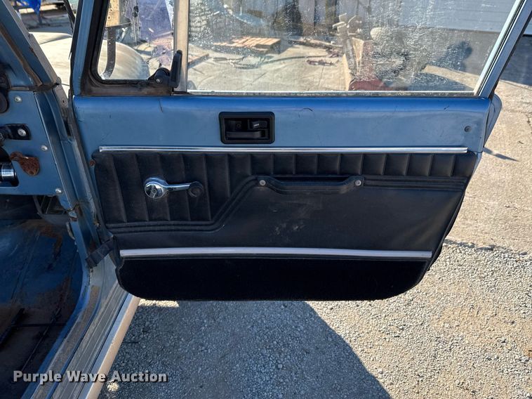 image for item DO0043 1984 American Motors Jeep Wrangler Laredo SUV