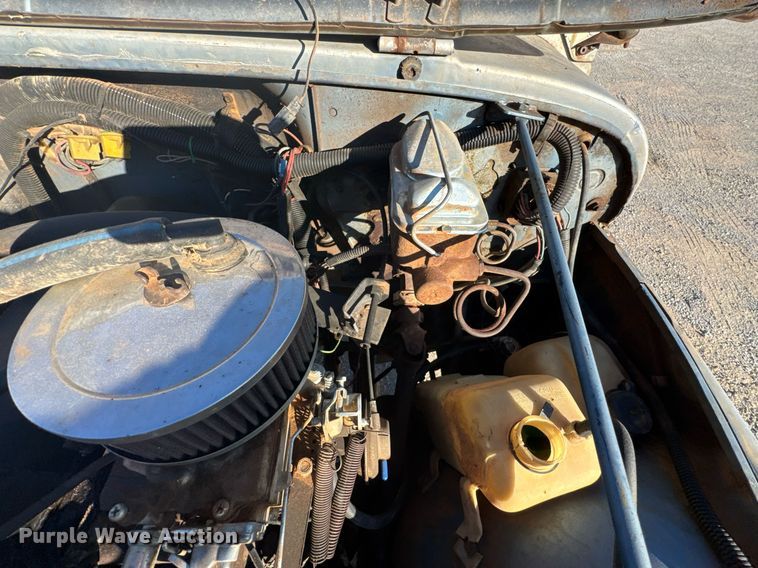 image for item DO0043 1984 American Motors Jeep Wrangler Laredo SUV