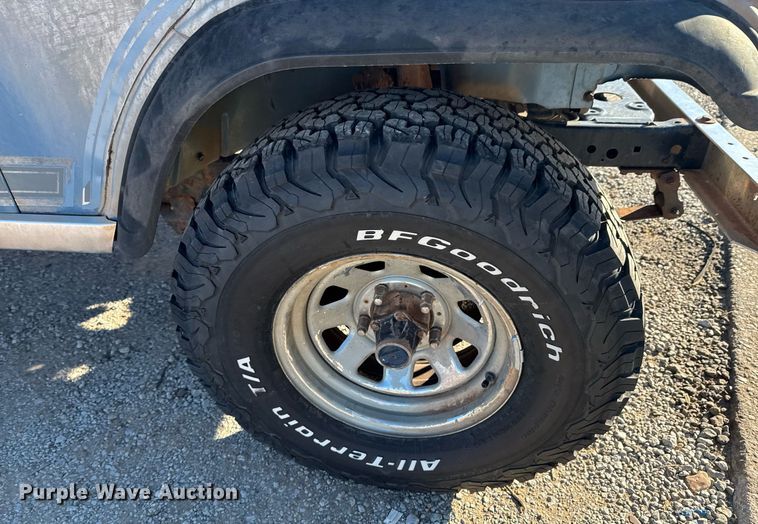 image for item DO0043 1984 American Motors Jeep Wrangler Laredo SUV