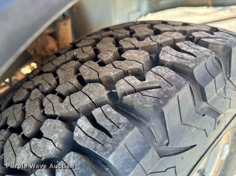 image for item DO0043 1984 American Motors Jeep Wrangler Laredo SUV