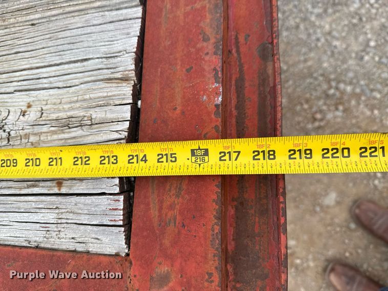 image for item DO0144 1989 Starlight flatbed trailer