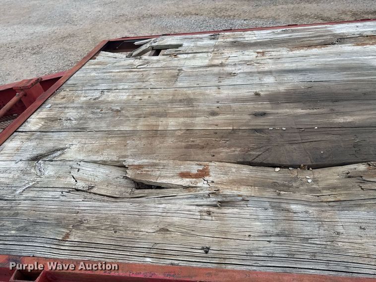 image for item DO0144 1989 Starlight flatbed trailer