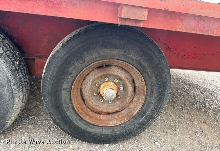 image for item DO0144 1989 Starlight flatbed trailer