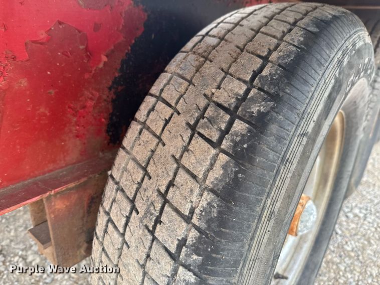 image for item DO0144 1989 Starlight flatbed trailer