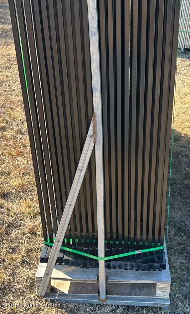 image for item DO0153 (40) fence panels