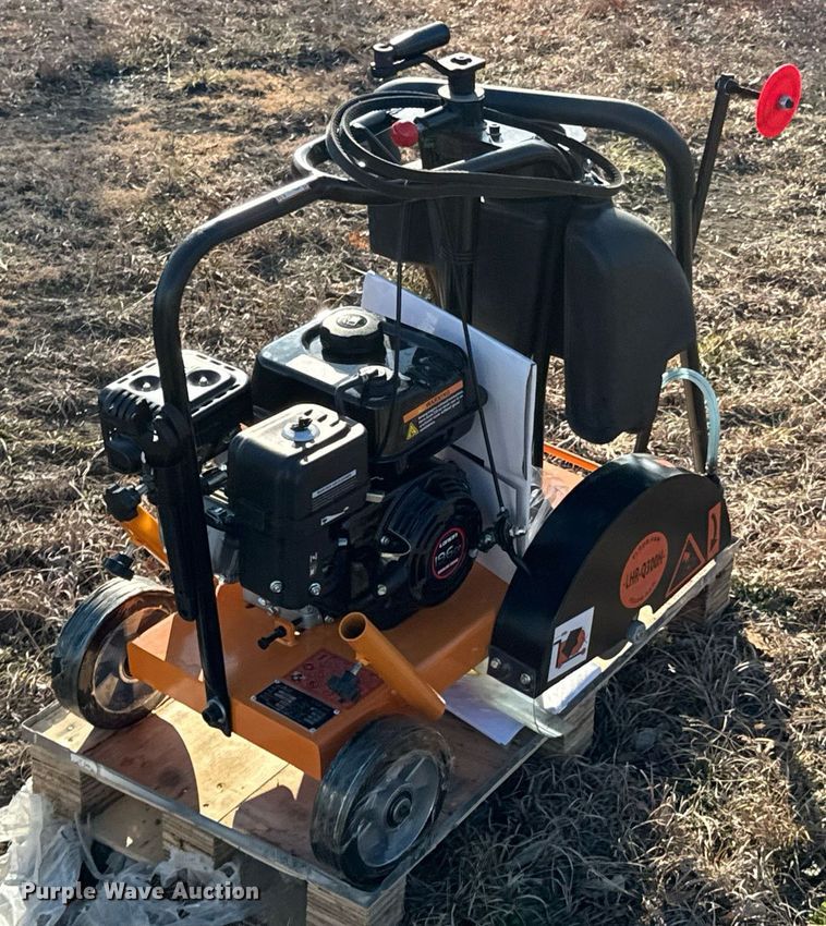 LandHonor LHR-Q300H concrete saw in Yates Center, KS | Item DO0501
