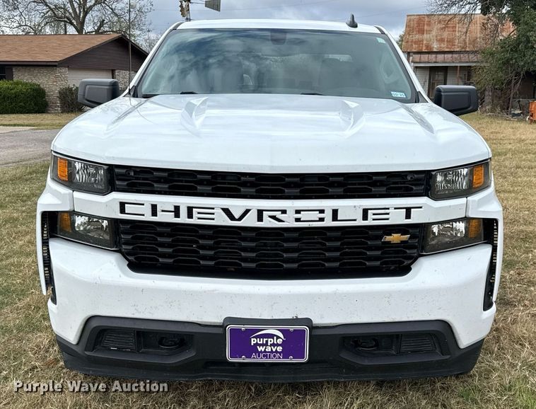 image for item DO2582 2020 Chevrolet Silverado 1500 Crew Cab pickup truck