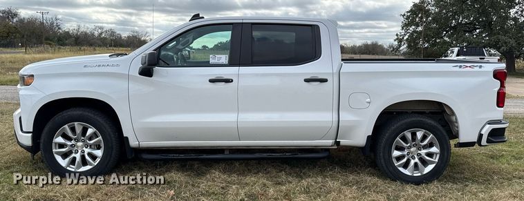 image for item DO2582 2020 Chevrolet Silverado 1500 Crew Cab pickup truck