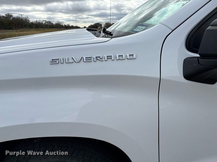 image for item DO2582 2020 Chevrolet Silverado 1500 Crew Cab pickup truck