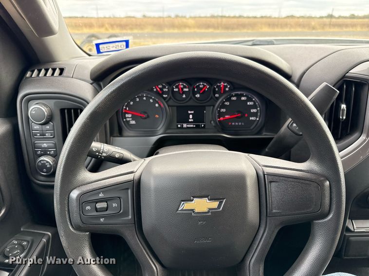 image for item DO2582 2020 Chevrolet Silverado 1500 Crew Cab pickup truck