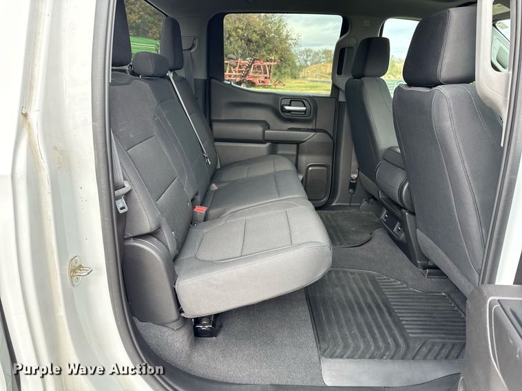 image for item DO2582 2020 Chevrolet Silverado 1500 Crew Cab pickup truck