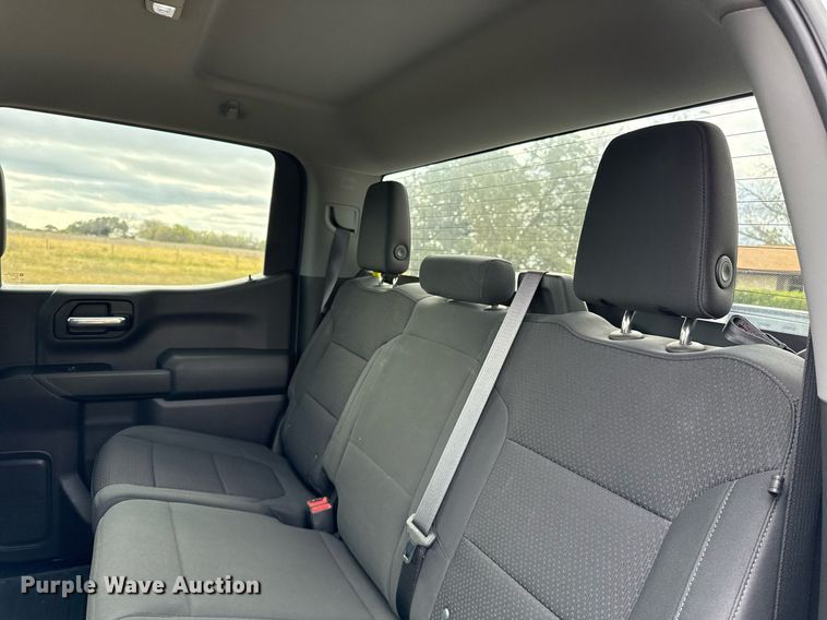 image for item DO2582 2020 Chevrolet Silverado 1500 Crew Cab pickup truck