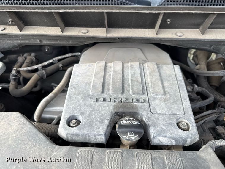 image for item DO2582 2020 Chevrolet Silverado 1500 Crew Cab pickup truck