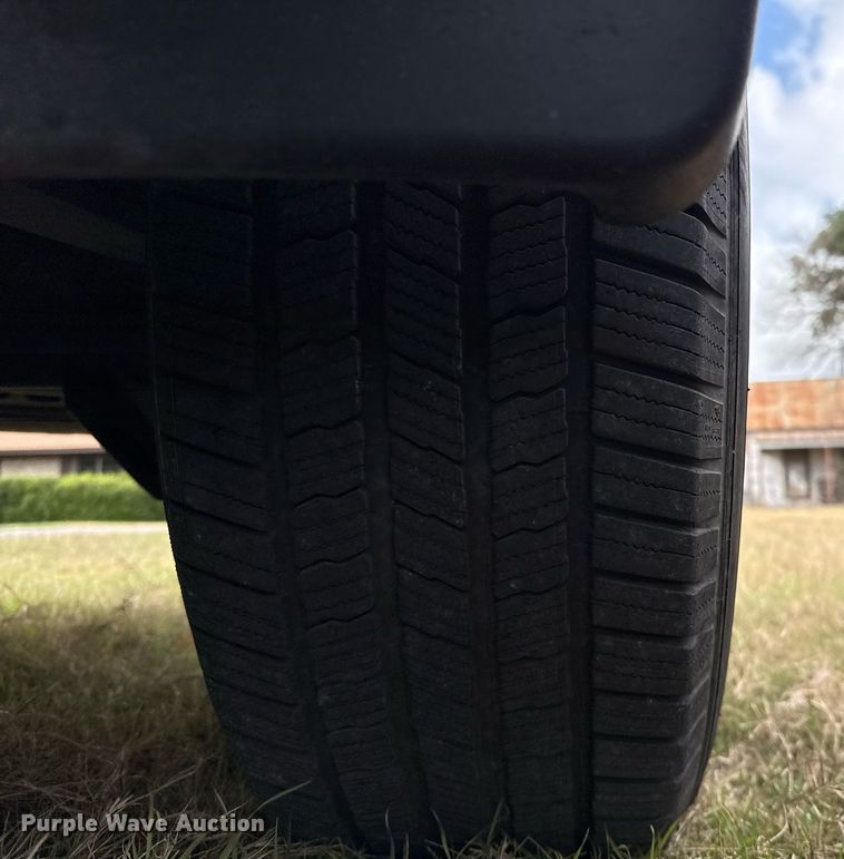 image for item DO2582 2020 Chevrolet Silverado 1500 Crew Cab pickup truck