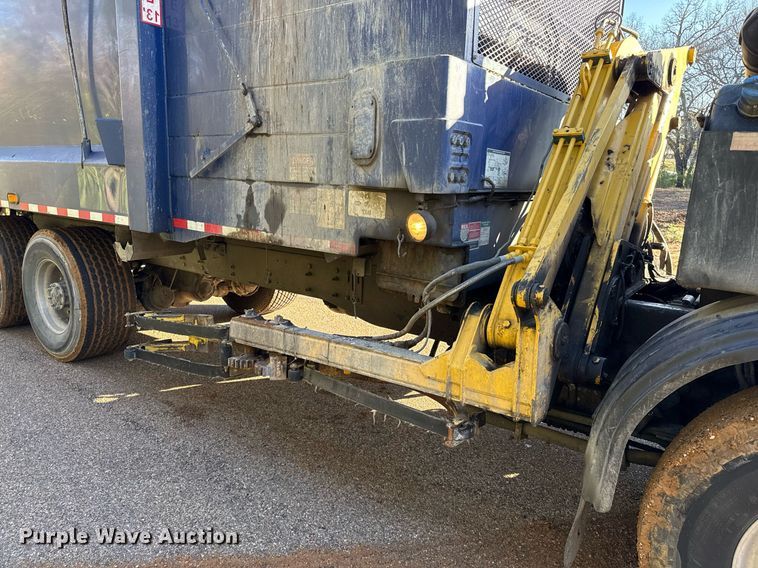 image for item DO2584 2013 AutoCar Xpeditor refuse truck