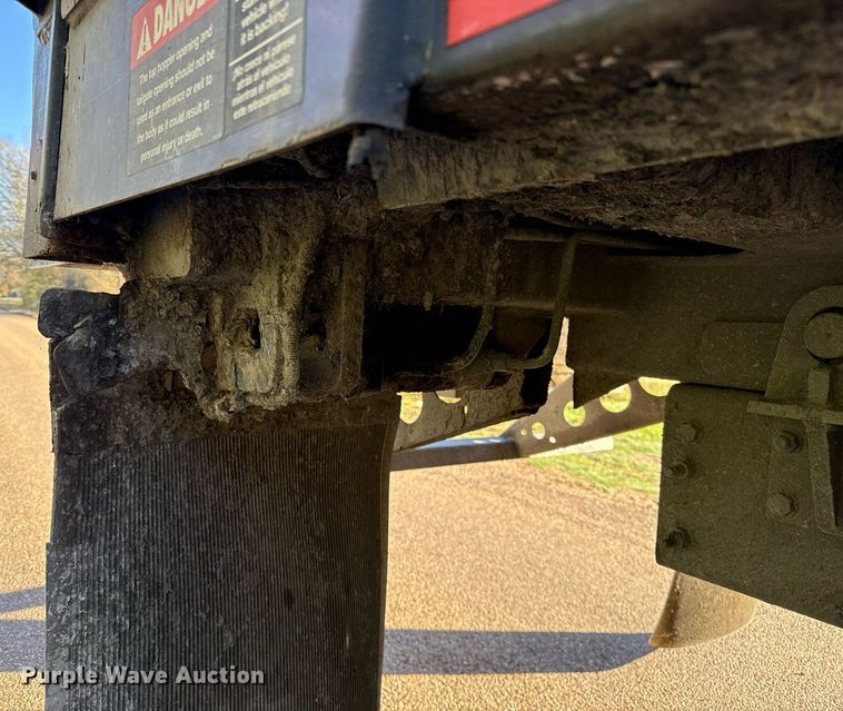 image for item DO2584 2013 AutoCar Xpeditor refuse truck