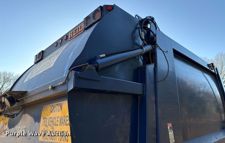 image for item DO2584 2013 AutoCar Xpeditor refuse truck