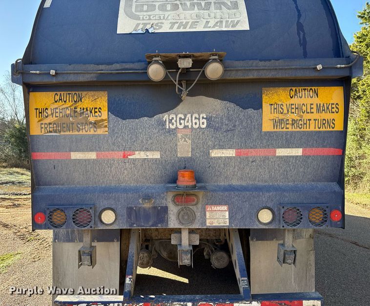 image for item DO2584 2013 AutoCar Xpeditor refuse truck