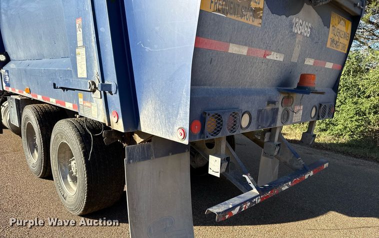 image for item DO2584 2013 AutoCar Xpeditor refuse truck