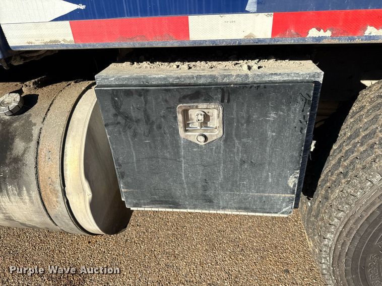 image for item DO2584 2013 AutoCar Xpeditor refuse truck