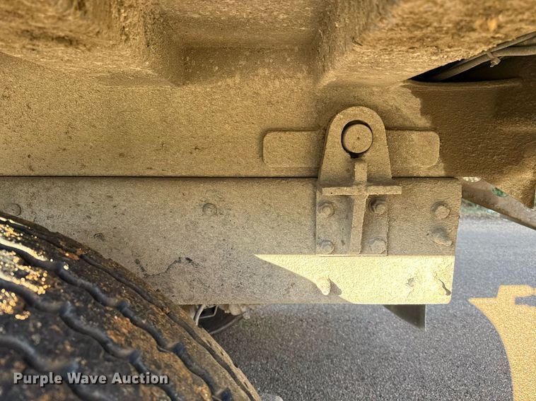 image for item DO2584 2013 AutoCar Xpeditor refuse truck