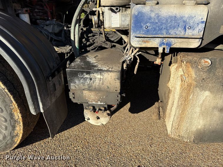 image for item DO2584 2013 AutoCar Xpeditor refuse truck