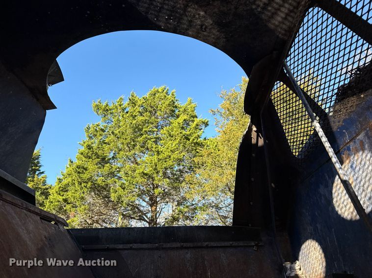 image for item DO2584 2013 AutoCar Xpeditor refuse truck