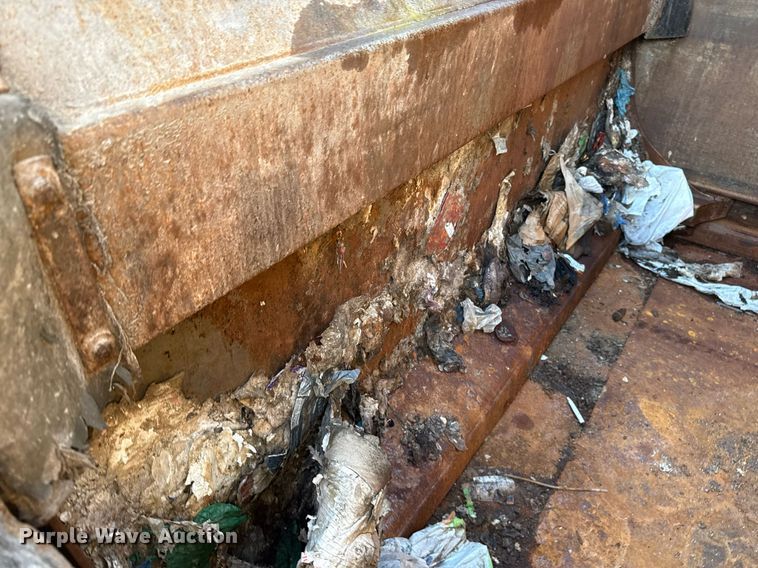 image for item DO2584 2013 AutoCar Xpeditor refuse truck