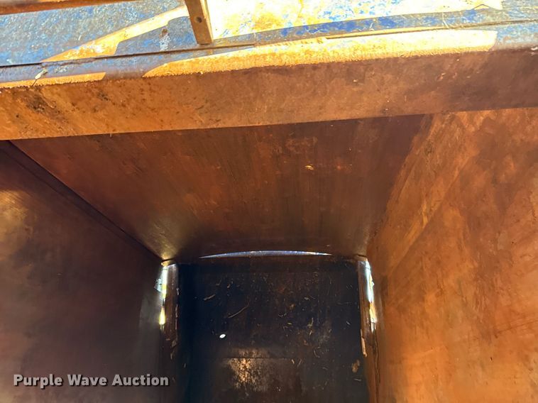 image for item DO2584 2013 AutoCar Xpeditor refuse truck