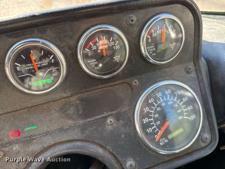 image for item DO2584 2013 AutoCar Xpeditor refuse truck