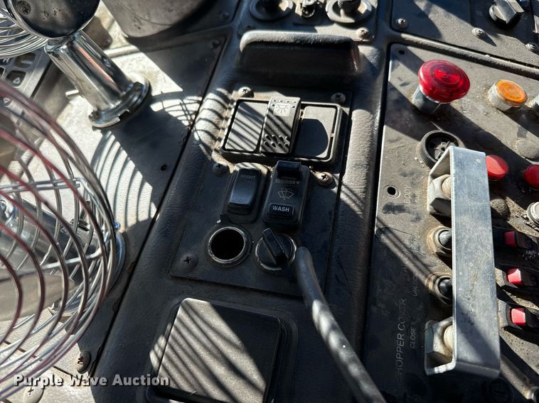 image for item DO2584 2013 AutoCar Xpeditor refuse truck