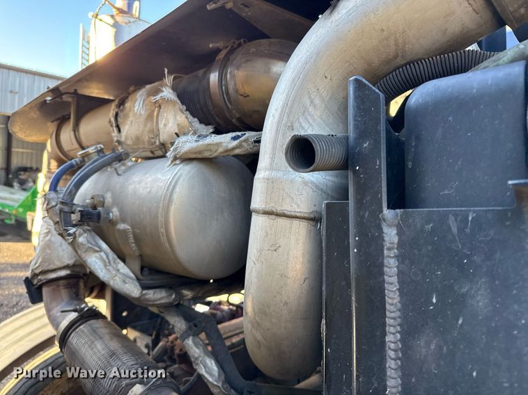 image for item DO2584 2013 AutoCar Xpeditor refuse truck