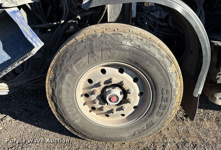 image for item DO2584 2013 AutoCar Xpeditor refuse truck