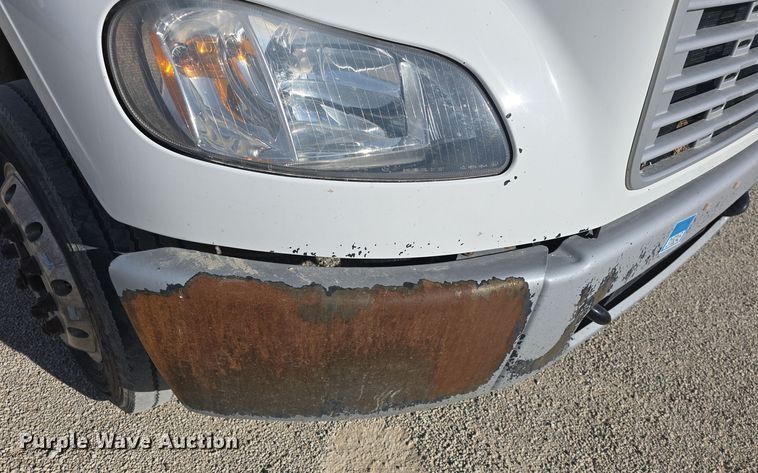 image for item DQ5354 2020 Freightliner Business Class M2 box truck