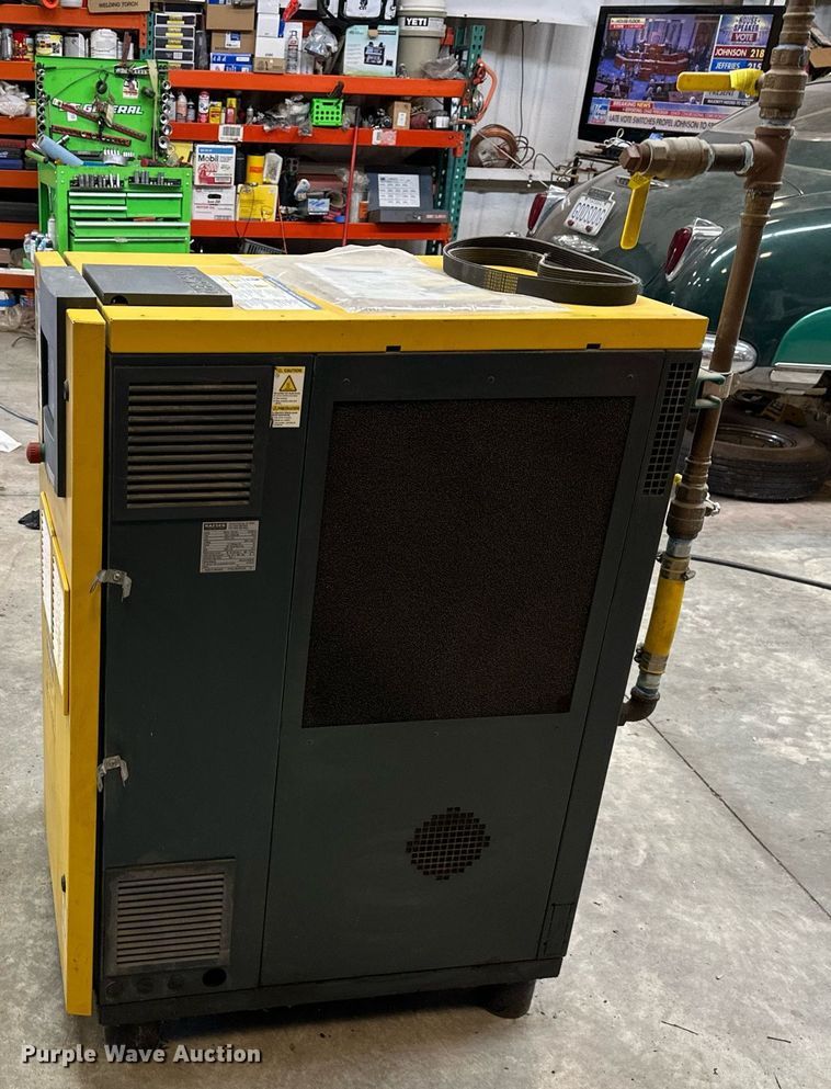 image for item DQ6563 2011 Kaeser  SFC11 air compressor