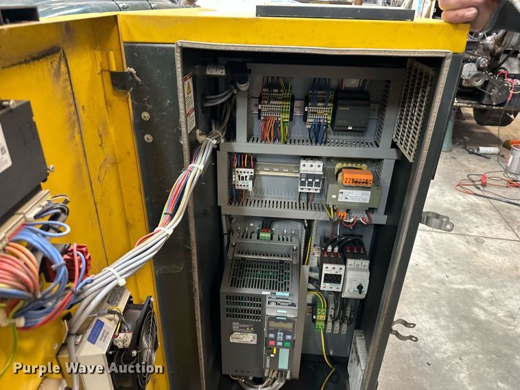 image for item DQ6563 2011 Kaeser  SFC11 air compressor