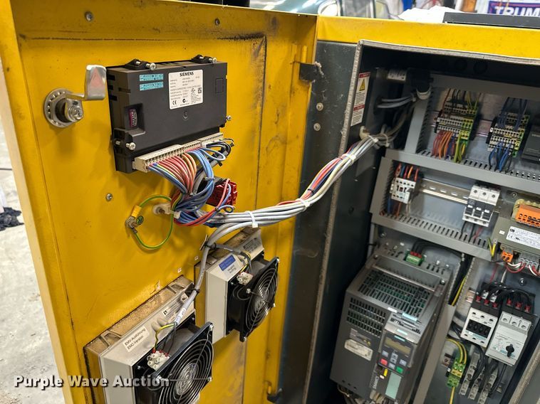 image for item DQ6563 2011 Kaeser  SFC11 air compressor