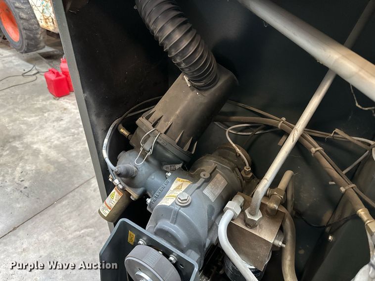 image for item DQ6563 2011 Kaeser  SFC11 air compressor