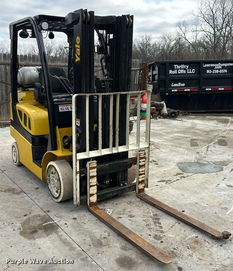 image for item DQ6564 Yale Veracitor 50VX forklift