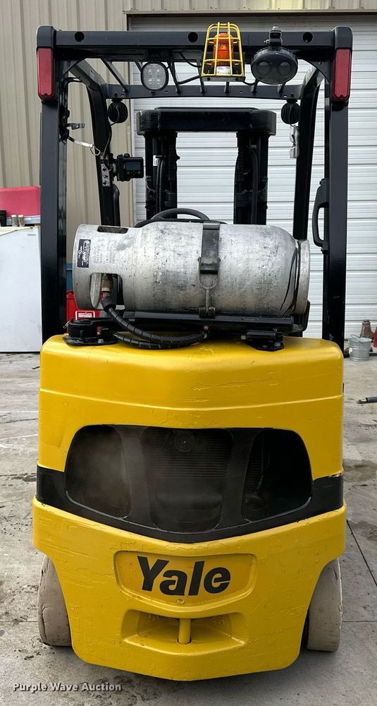 image for item DQ6564 Yale Veracitor 50VX forklift