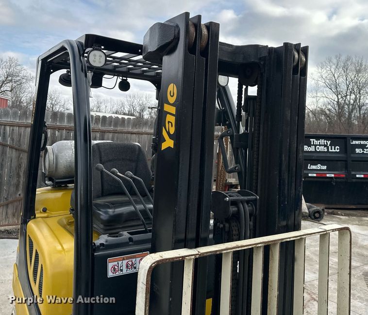 image for item DQ6564 Yale Veracitor 50VX forklift