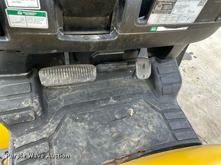 image for item DQ6564 Yale Veracitor 50VX forklift