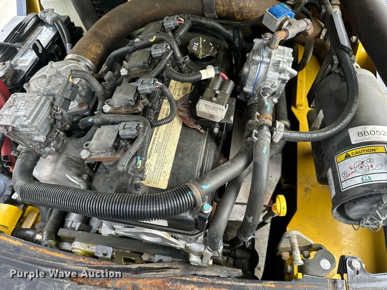 image for item DQ6564 Yale Veracitor 50VX forklift