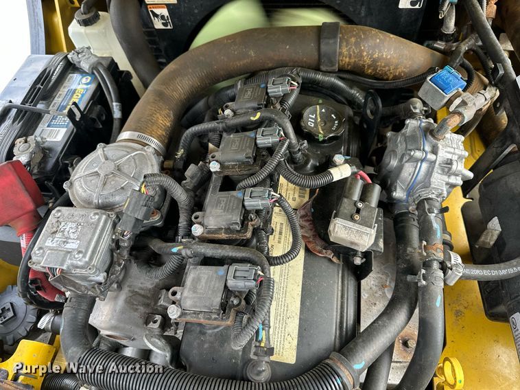 image for item DQ6564 Yale Veracitor 50VX forklift