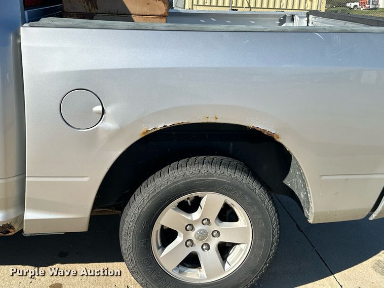 image for item DS3195 2009 Dodge Ram 1500 Crew Cab pickup truck