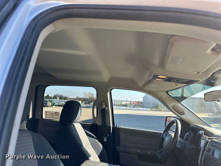 image for item DS3195 2009 Dodge Ram 1500 Crew Cab pickup truck