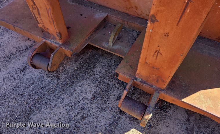 image for item DT5432 Roll-off container