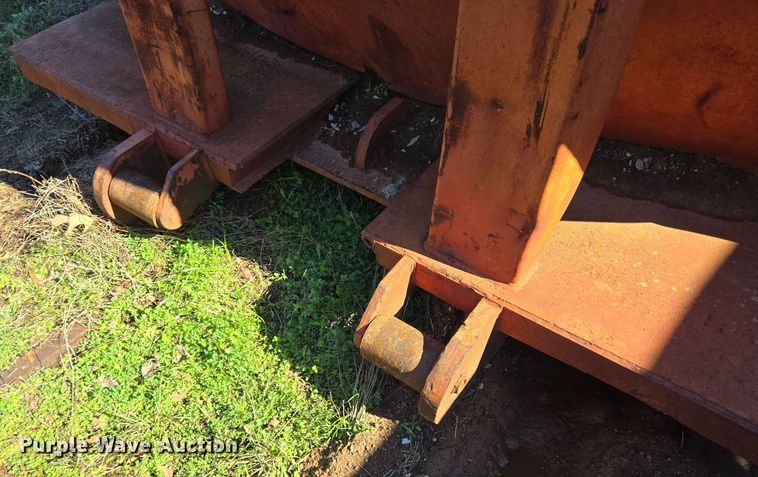 image for item DT5439 Roll-off container