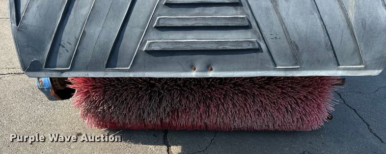 image for item DV5801 1999 Athey street sweeper truck